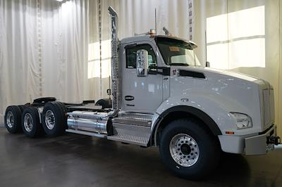 New 2026 Kenworth T880 Cummins ISX / X15 Semi Truck for sale #0612620 - photo 1