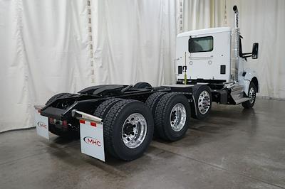 New 2026 Kenworth T880 Cummins ISX / X15 Semi Truck for sale #0612824 - photo 2