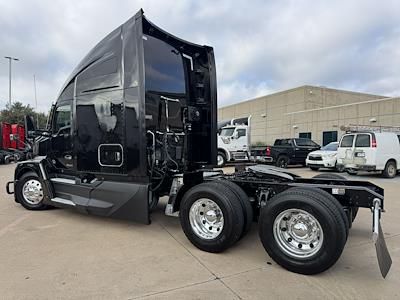 Used 2022 Kenworth T680 Cummins ISX / X15 Semi Truck for sale #0612952 - photo 2