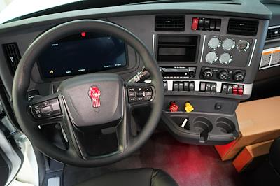 New 2026 Kenworth T880 Cummins ISX / X15 Semi Truck for sale #0613070 - photo 2