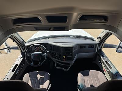 Used 2023 Peterbilt 579 Cummins ISX Semi Truck for sale #0613294 - photo 2