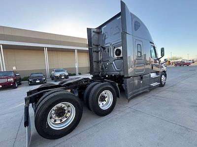 Used 2021 Freightliner Cascadia Detroit Diesel DD15 Semi Truck with Sleeper Cab for sale #0613478 - photo 2
