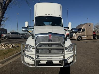 Used 2022 Kenworth T680 Paccar MX/MX-13 Semi Truck for sale #0613680 - photo 2