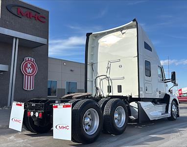 Used 2022 Kenworth T680 Cummins ISX / X15 Semi Truck for sale #0614181 - photo 2