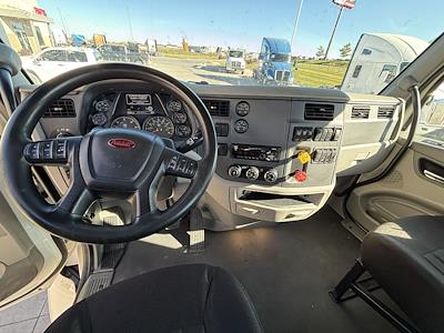 Used 2021 Peterbilt 579 Paccar MX/MX-13 Semi Truck for sale #0614184 - photo 2