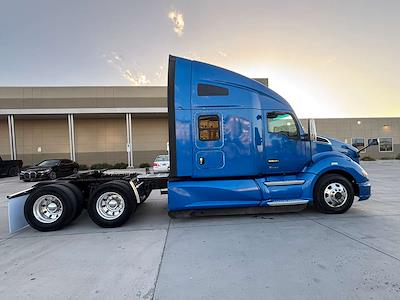 Used 2022 Kenworth T680 Cummins ISX / X15 Semi Truck for sale #0614186 - photo 2