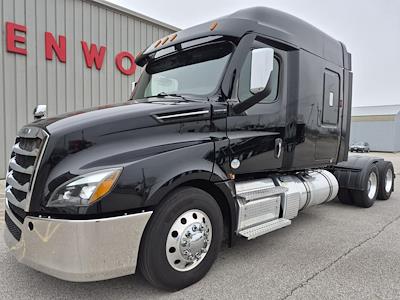 Used 2022 Freightliner Cascadia Detroit Diesel DD15 Semi Truck with Sleeper Cab for sale #0614526 - photo 2