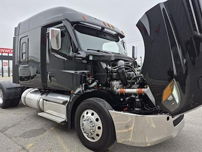 Used 2022 Freightliner Cascadia Detroit Diesel DD15 Semi Truck with Sleeper Cab for sale #0614526 - photo 2