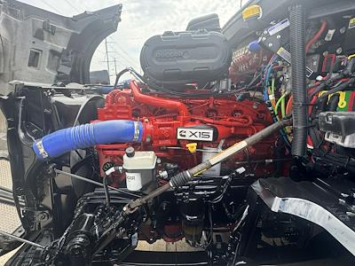 Used 2022 Kenworth T680 Cummins ISX / X15 Semi Truck for sale #0614565 - photo 2