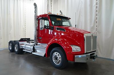 New 2026 Kenworth T880 Paccar MX/MX-13 Semi Truck for sale #0614979 - photo 1