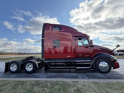 Used 2023 Peterbilt 579 Cummins ISX Semi Truck for sale #0615000 - photo 2