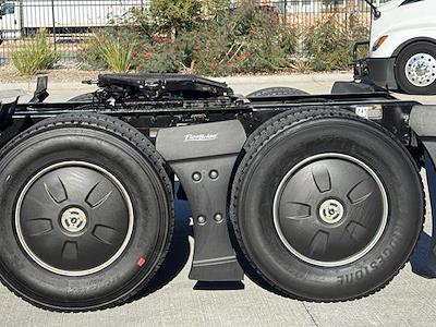 Used 2022 Kenworth T680 Cummins ISX / X15 Semi Truck for sale #0615032 - photo 2