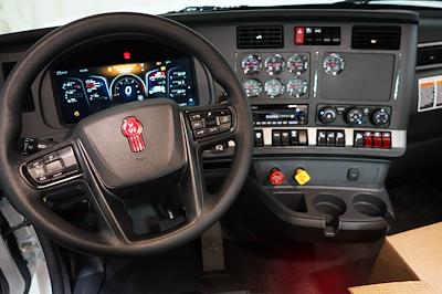 New 2026 Kenworth T880 Cummins ISX / X15 Semi Truck for sale #0615148 - photo 2