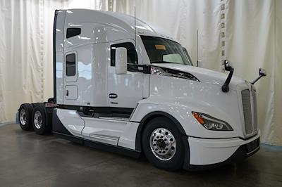 New 2026 Kenworth T680 Cummins ISX / X15 Semi Truck for sale #0615173 - photo 1