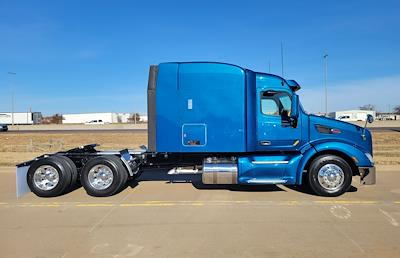 Used 2021 Peterbilt 579 Cummins ISX Semi Truck for sale #0615194 - photo 2