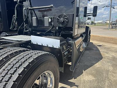 Used 2022 Kenworth T680 Cummins ISX / X15 Semi Truck for sale #0615217 - photo 2