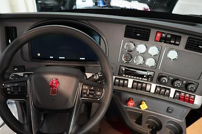 New 2026 Kenworth T880 Cummins ISX / X15 Semi Truck for sale #0615300 - photo 2