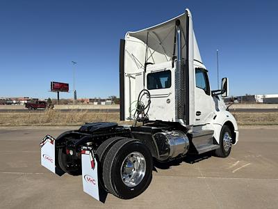 Used 2022 Kenworth T680 Cummins ISX / X15 Semi Truck for sale #0616109 - photo 2