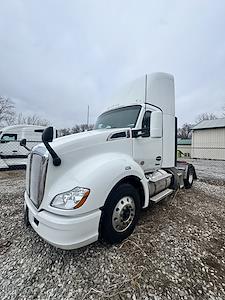 Used 2022 Kenworth T680 Cummins ISX / X15 Semi Truck for sale #0616112 - photo 1
