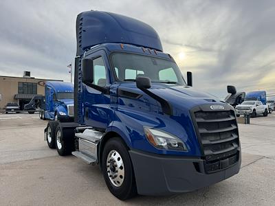 Used 2020 Freightliner Cascadia Detroit DD13 Semi Truck for sale #0616113 - photo 1