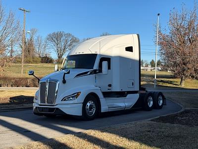 Used 2024 Kenworth T680 Cummins ISX / X15 Semi Truck for sale #0616190 - photo 2