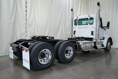 New 2026 Kenworth T880 Cummins ISX / X15 Semi Truck for sale #0616247 - photo 2