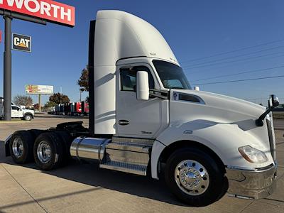 Used 2021 Kenworth T680 Cummins ISX / X15 Semi Truck for sale #0616293 - photo 1