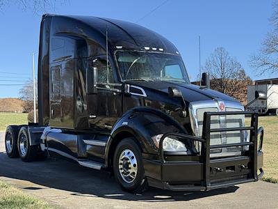 Used 2016 Kenworth T680 Paccar MX/MX-13 Semi Truck for sale #0616294 - photo 1