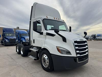 Used 2020 Freightliner Cascadia Detroit DD13 Semi Truck for sale #0616353 - photo 1