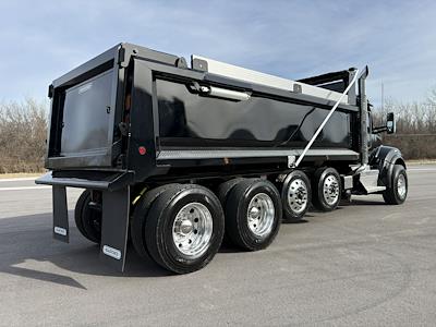 New 2026 Kenworth T880 - photo 1