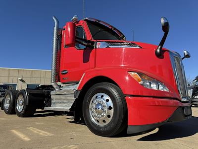 Used 2023 Kenworth T680 Paccar MX/MX-13 Semi Truck for sale #0616602 - photo 1