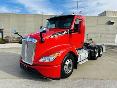 Used 2023 Kenworth T680 Paccar MX/MX-13 Semi Truck for sale #0616632 - photo 2