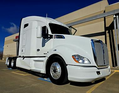 Used 2022 Kenworth T680 Cummins ISX / X15 Semi Truck for sale #0616640 - photo 1