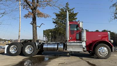 Used 2022 Peterbilt 389 Cummins ISX Semi Truck for sale #0616933 - photo 2