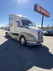 Used 2023 Kenworth T680 - photo 1
