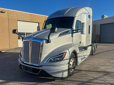 Used 2024 Kenworth T680 Cummins ISX / X15 Semi Truck for sale #0617101 - photo 2