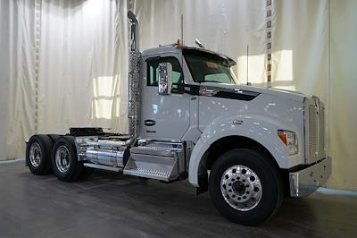 New 2026 Kenworth T880 Cummins ISX / X15 Semi Truck for sale #0617213 - photo 1