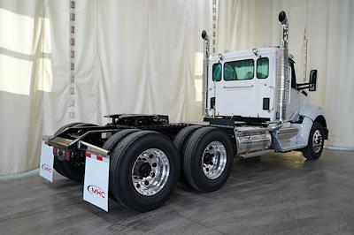 New 2026 Kenworth T880 Cummins ISX / X15 Semi Truck for sale #0617213 - photo 2