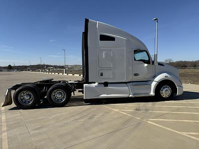 Used 2022 Kenworth T680 Cummins ISX / X15 Semi Truck for sale #0617249 - photo 2
