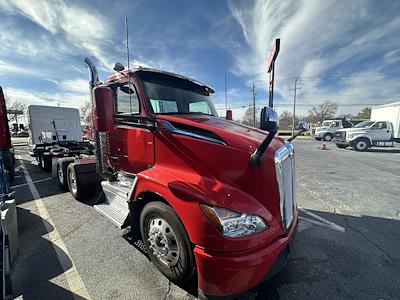 Used 2023 Kenworth T680 Paccar MX/MX-13 Semi Truck for sale #0617302 - photo 1