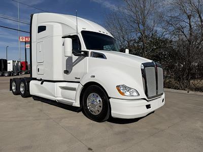 Used 2022 Kenworth T680 Cummins ISX / X15 Semi Truck for sale #0617310 - photo 1