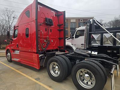 Used 2023 Freightliner Cascadia Cummins X15 Semi Truck with Sleeper Cab for sale #0617323 - photo 2