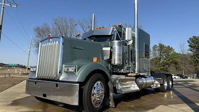 Used 2023 Kenworth W900 Cummins GX Semi Truck for sale #0617362 - photo 2