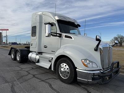 Used 2022 Kenworth T680 Cummins ISX / X15 Semi Truck for sale #0617367 - photo 1