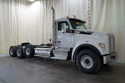 New 2026 Kenworth T880 Cummins ISX / X15 Semi Truck for sale #0617548 - photo 1