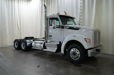 New 2026 Kenworth T880 Cummins ISX / X15 Semi Truck for sale #0617583 - photo 1
