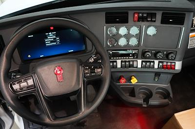 New 2026 Kenworth T880 Cummins ISX / X15 Semi Truck for sale #0617583 - photo 2