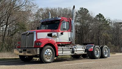 Used 2024 Western Star 49X - photo 1