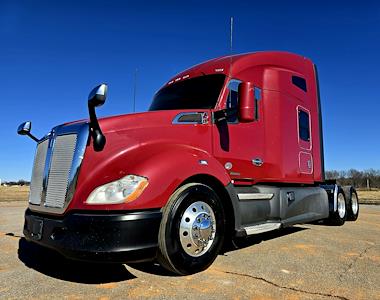 Used 2020 Kenworth T680 - photo 1