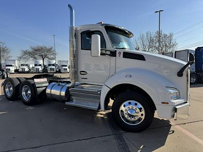 Used 2025 Kenworth T880 Cummins ISX / X15 Semi Truck for sale #0617985 - photo 1